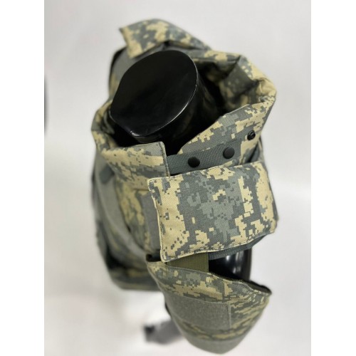 Военный бронежилет пиксельный с плитами в Щелково